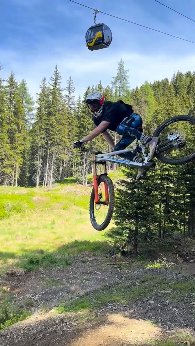 bernard_kerr 게시물 이미지: @bikeparkschladming is literally heaven in...