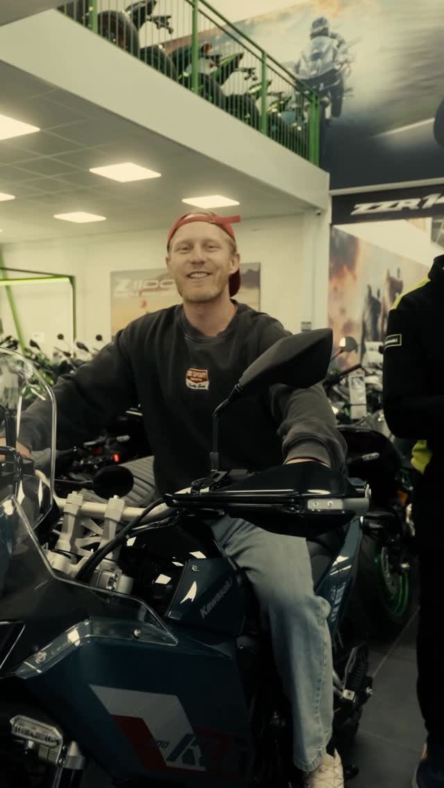 bernard_kerr 게시물 이미지: Had the best time starting to get my bike...