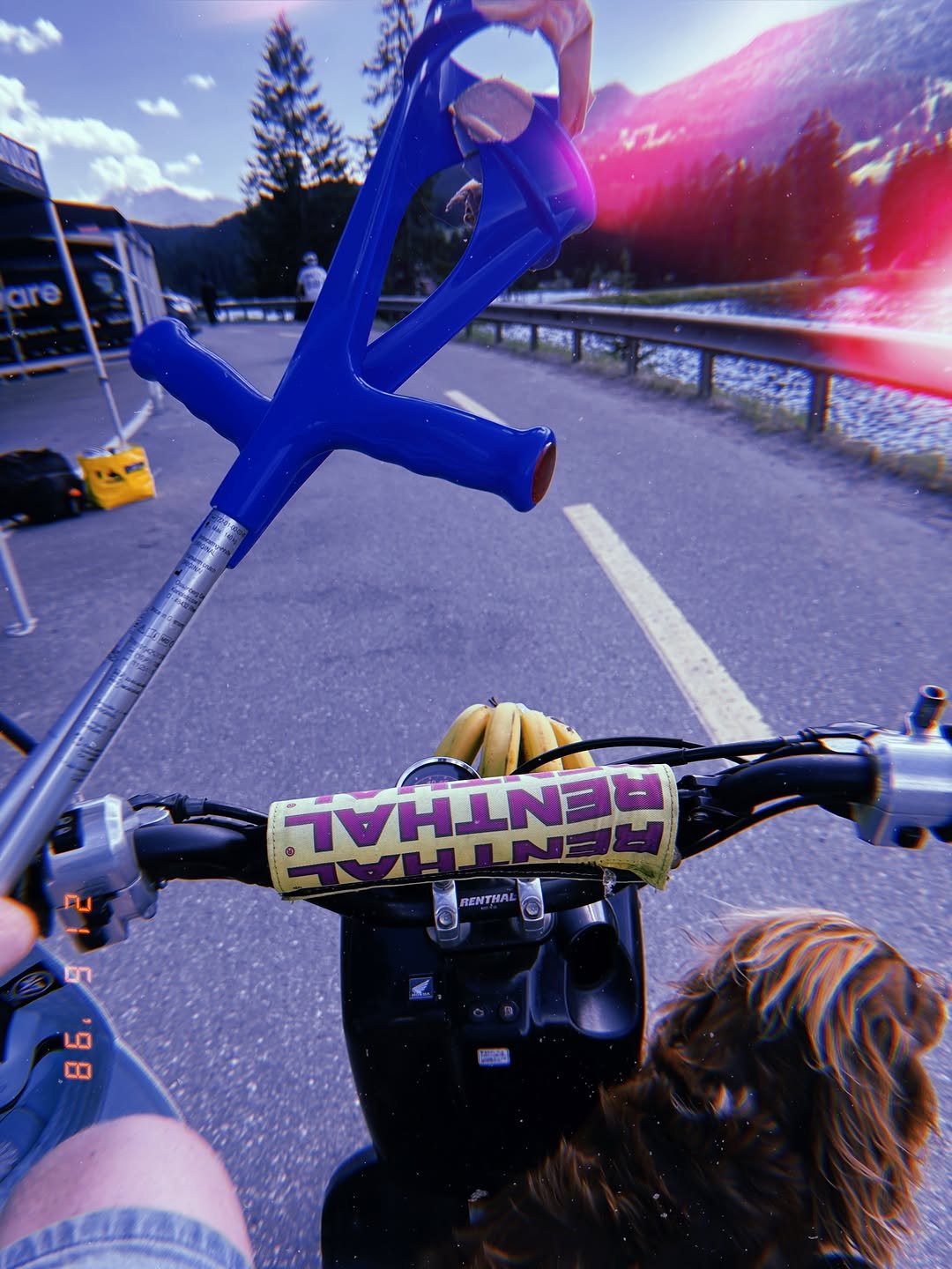 bernard_kerr 게시물 이미지: Lada and I just hanging in there…we got this. ❤️🫶🥲