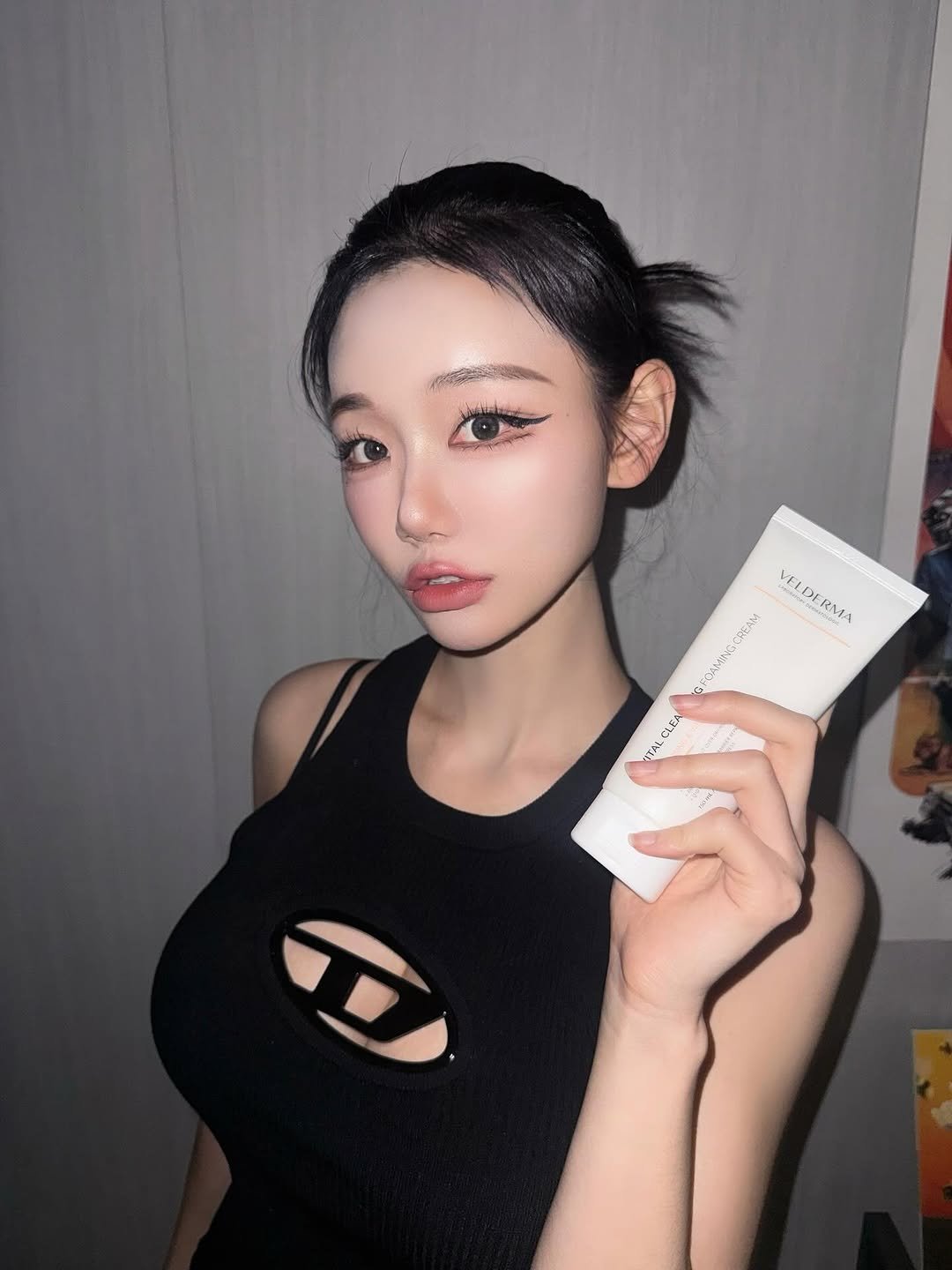 Photo shared by Berry on November 01, 2025 tagging @veldermacos. May be an image of hair product and text.