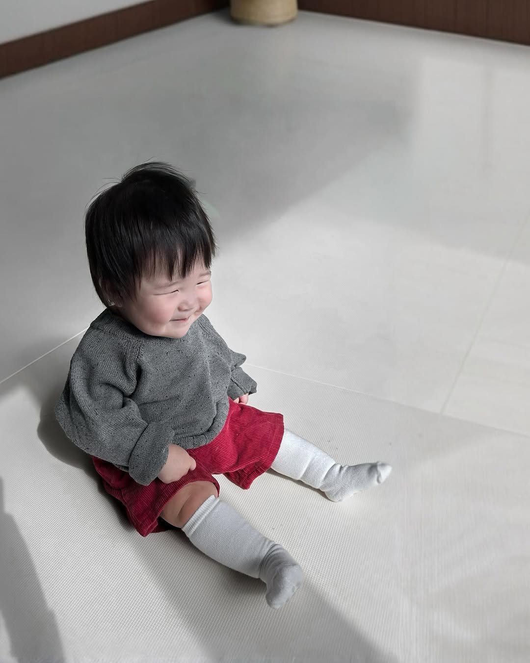 Photo by 김수현  딸기엄마🍓 on October 23, 2025. May be an image of baby, knit and text.