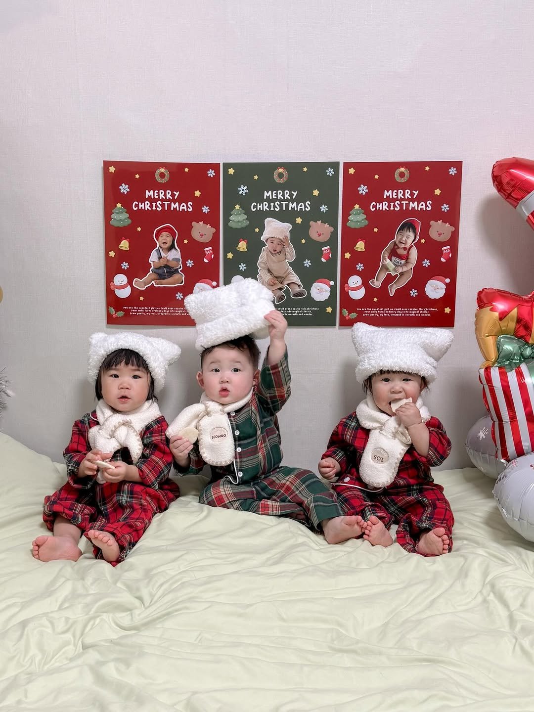 Photo shared by 김수현  딸기엄마🍓 on December 24, 2025 tagging @seo.woo_ne, and @gonmom_. May be an image of baby, sleepwear, gingerbread cookie and text that says '本 * MERRY CHRISTMAS MAS 米 CHRIST MERRY CHRISTMAS * 幸 MERRY CHRISTMAS MAS CHRIS * 日真に WE+ vidC'.