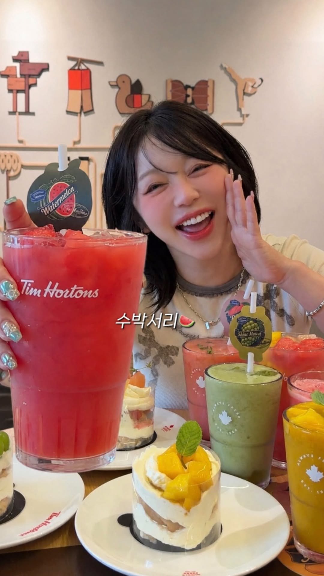 berryveryhungry 게시물 이미지: 올해 수박주스는 팀홀튼에서🍉🌊

팀홀튼 신상으로 보기만 해도 시원해지는
수박 듬뿍...