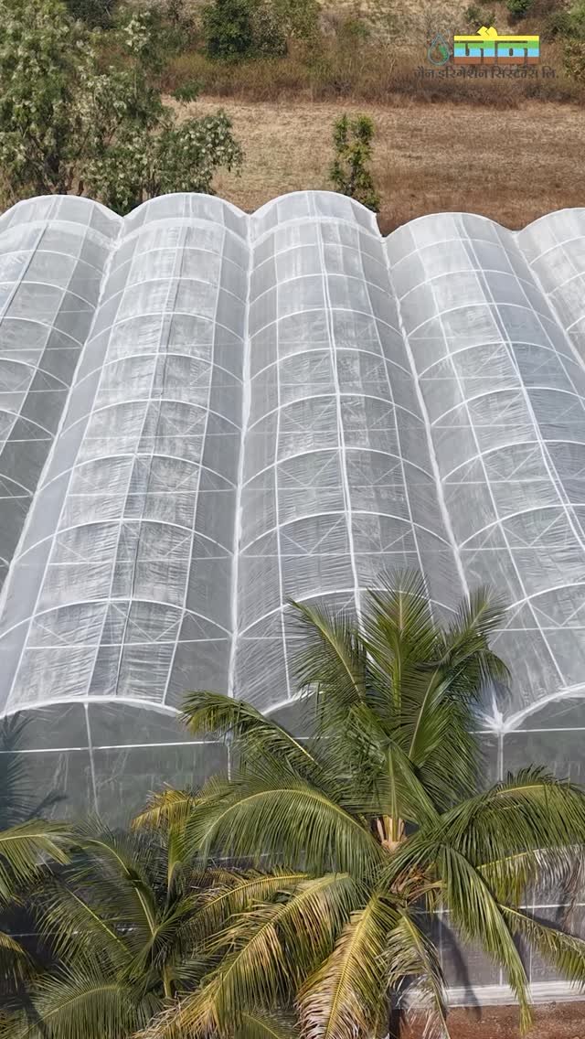 betteryields_greaterprofit 게시물 이미지: Climate-smart farming in action 🍌🌿

Watch how...