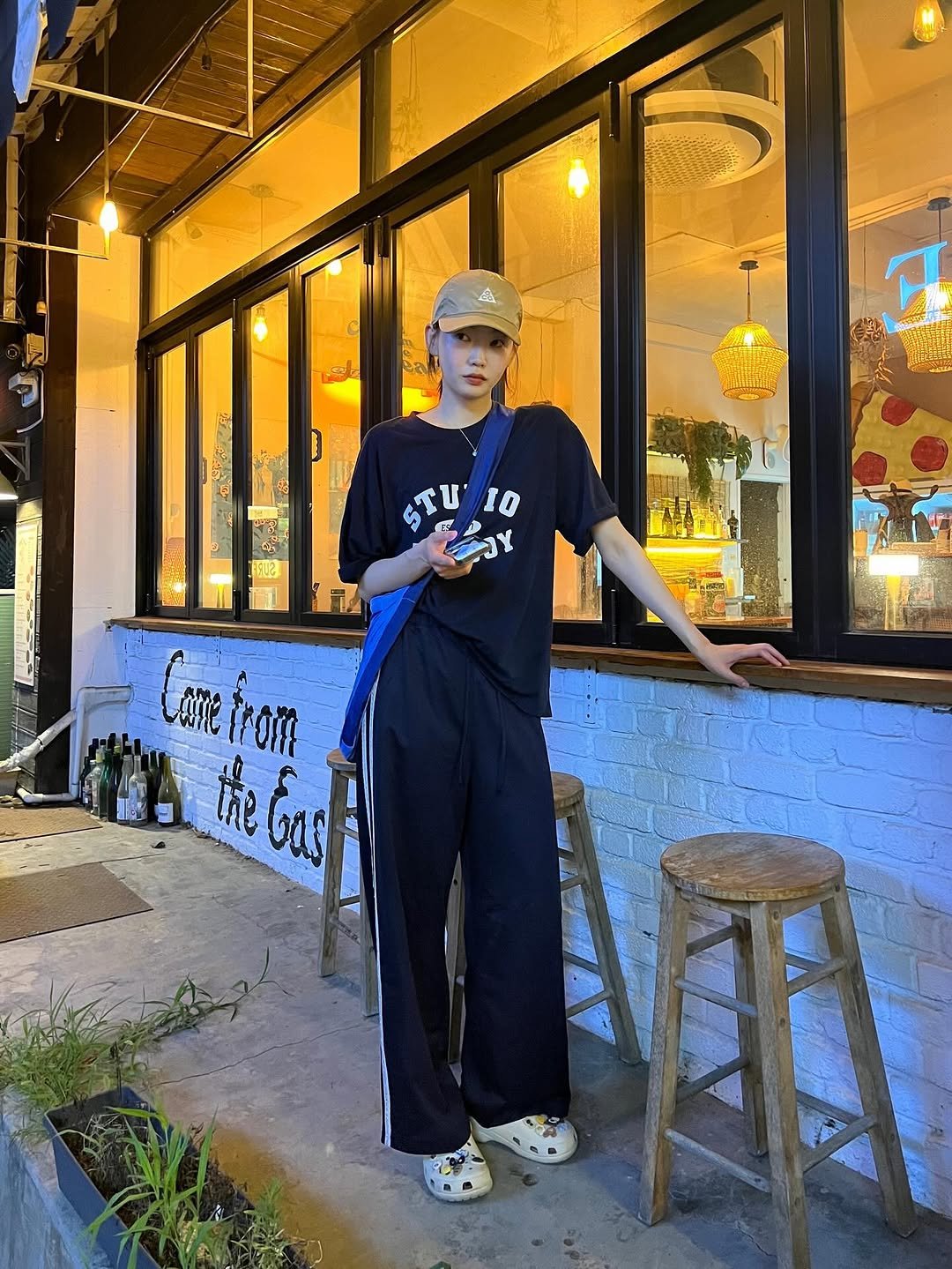 Photo shared by 방은정 BANG EUN JEONG on August 02, 2025 tagging @lossyrow. May be an image of 1 person and text.