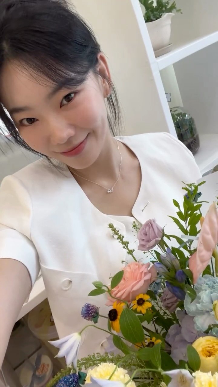 beuuunjung 게시물 이미지: #광고 #협찬 조금씩 선선해지는듯한 날씨와 살짝씩 부는 바람에 청량한 여름 마저...
