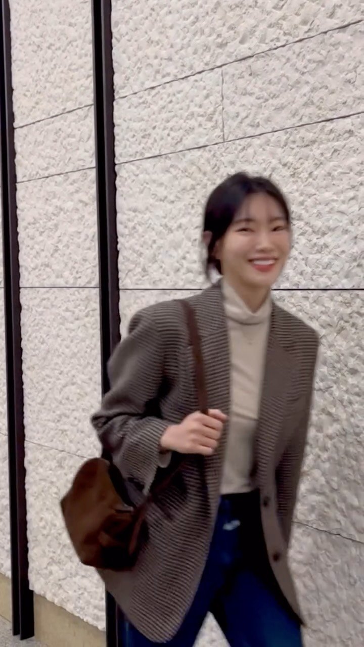 beuuunjung 게시물 이미지: 가을 꾸안꾸 스웨이드백 with @hoze_official 🤎

➰부드러운...