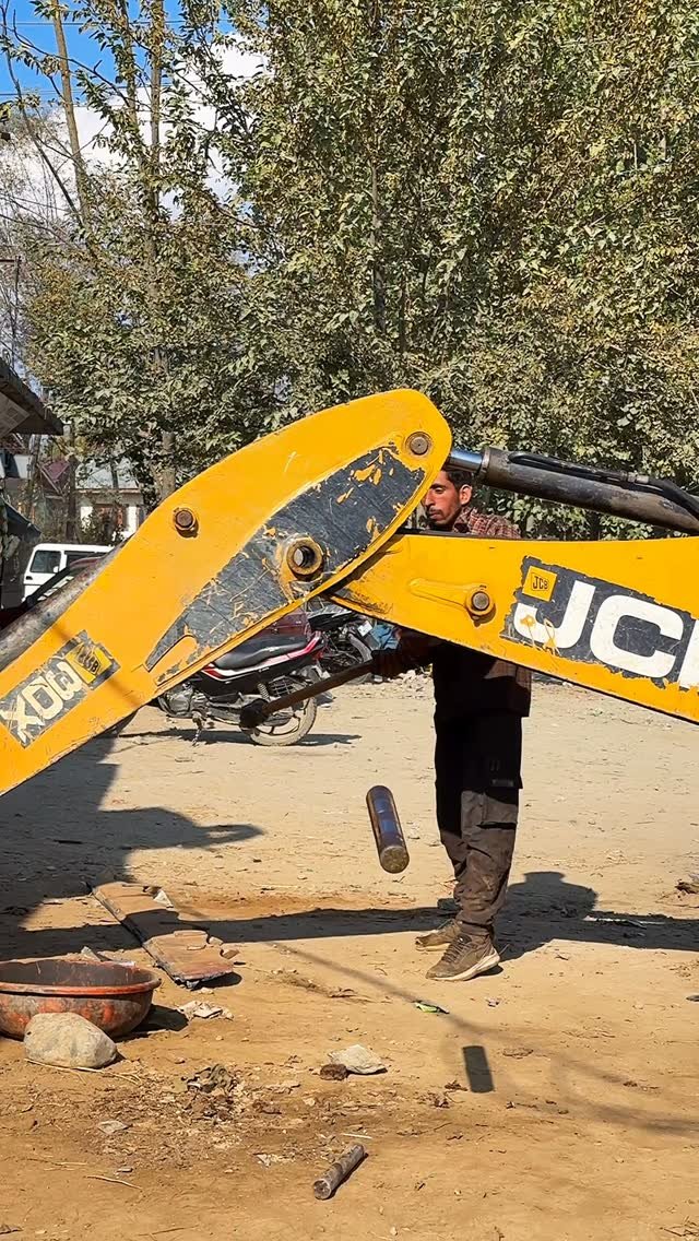 bhatengineeringworks 게시물 이미지: 🤫🤫😁. @bhatengineeringworks  @bhatzdanishh ...