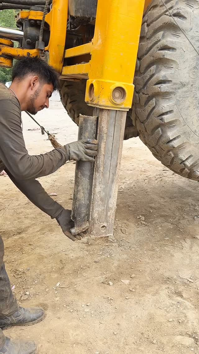 bhatengineeringworks 게시물 이미지: ⚒️Outer stuck stabiliser legs? Let’s get to...