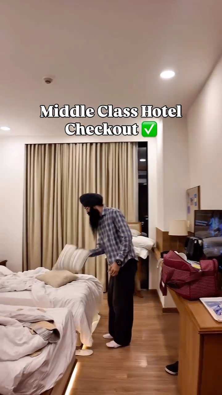 bhattinaviii 게시물 이미지: Middle Class at 5Star Hotel Checkout ✅