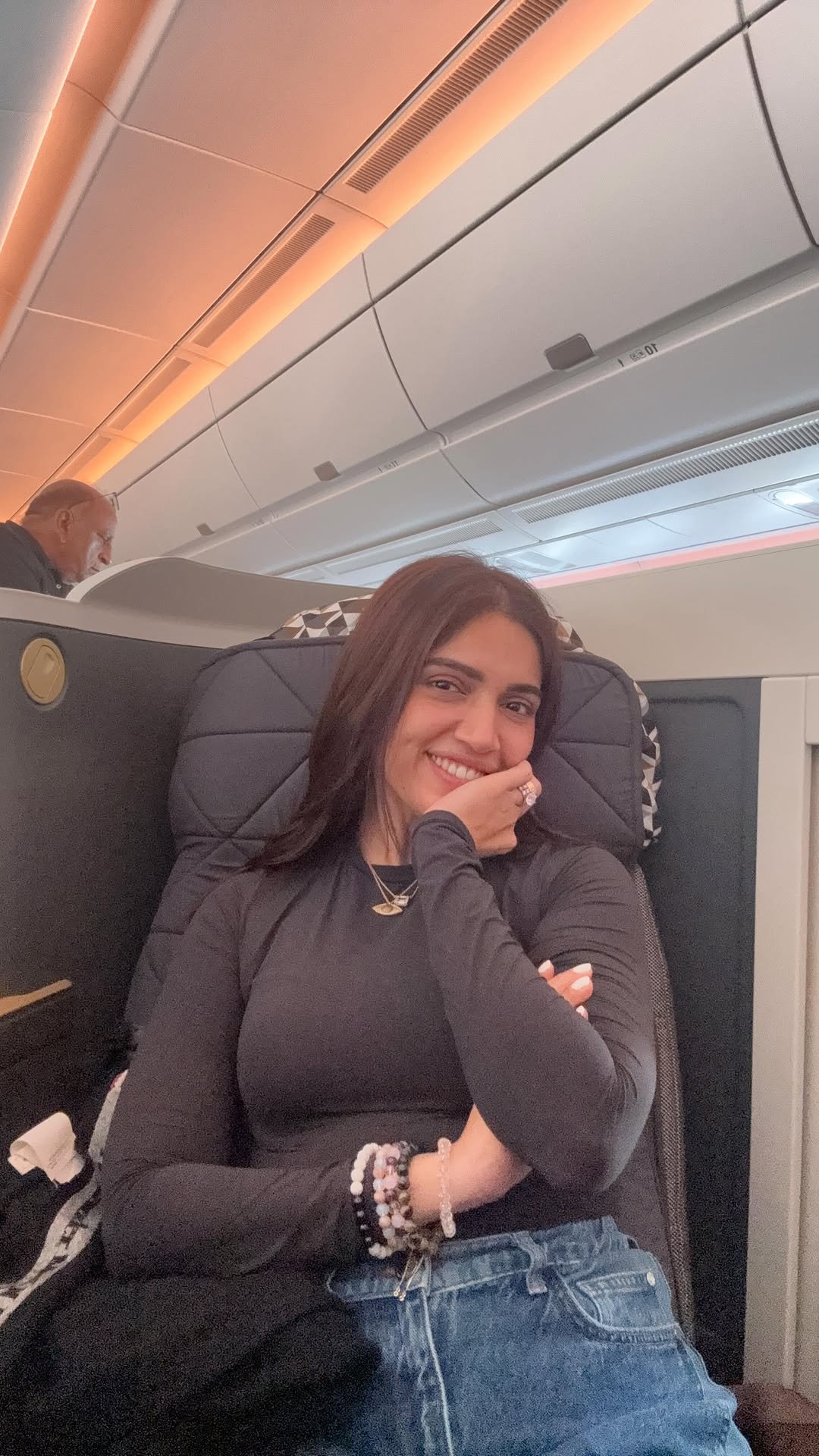 bhumisatishpednekkar 게시물 이미지: Fly with me to Atlanta for my best friends...