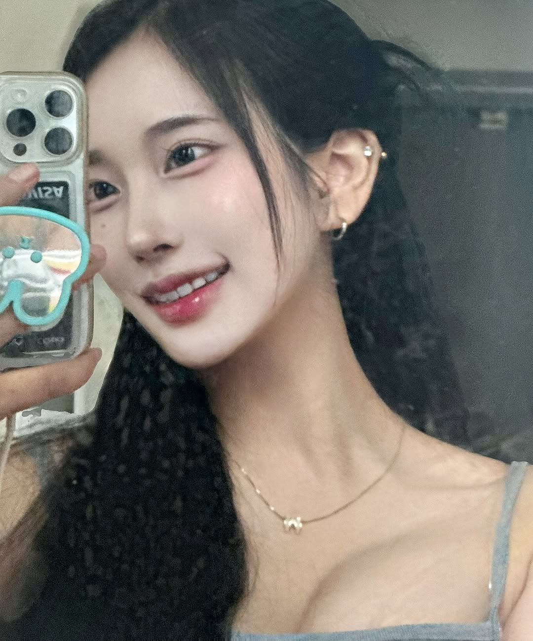 Photo by BIBI on June 10, 2025. May be a selfie of one or more people, hair, mirror and text.