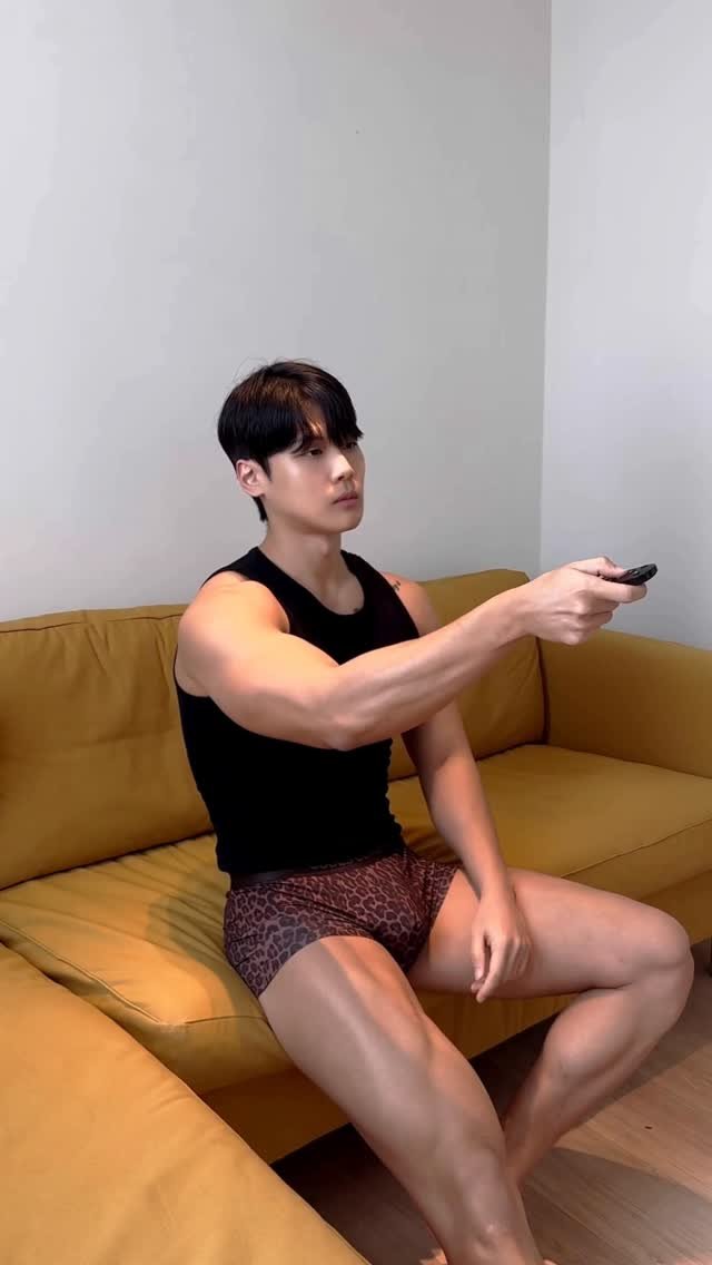 bigjioo 게시물 이미지: 코데즈컴바인이너웨어만 입는 요즘 🙃

코데즈컴바인이너웨어 공식몰에서...