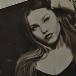 ella 프로필 사진