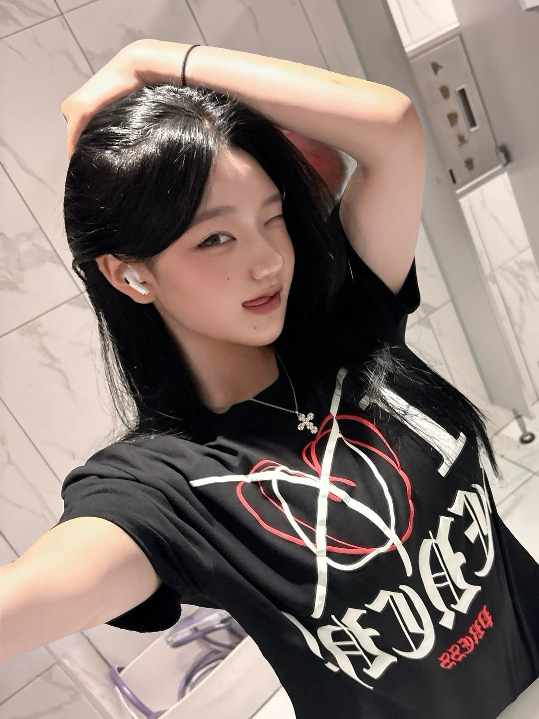 bing0603______ 게시물 이미지: 이번 시즌 또 일냈다 ;
폼 어쩔래 ! ♥♥
할인코드 : BING