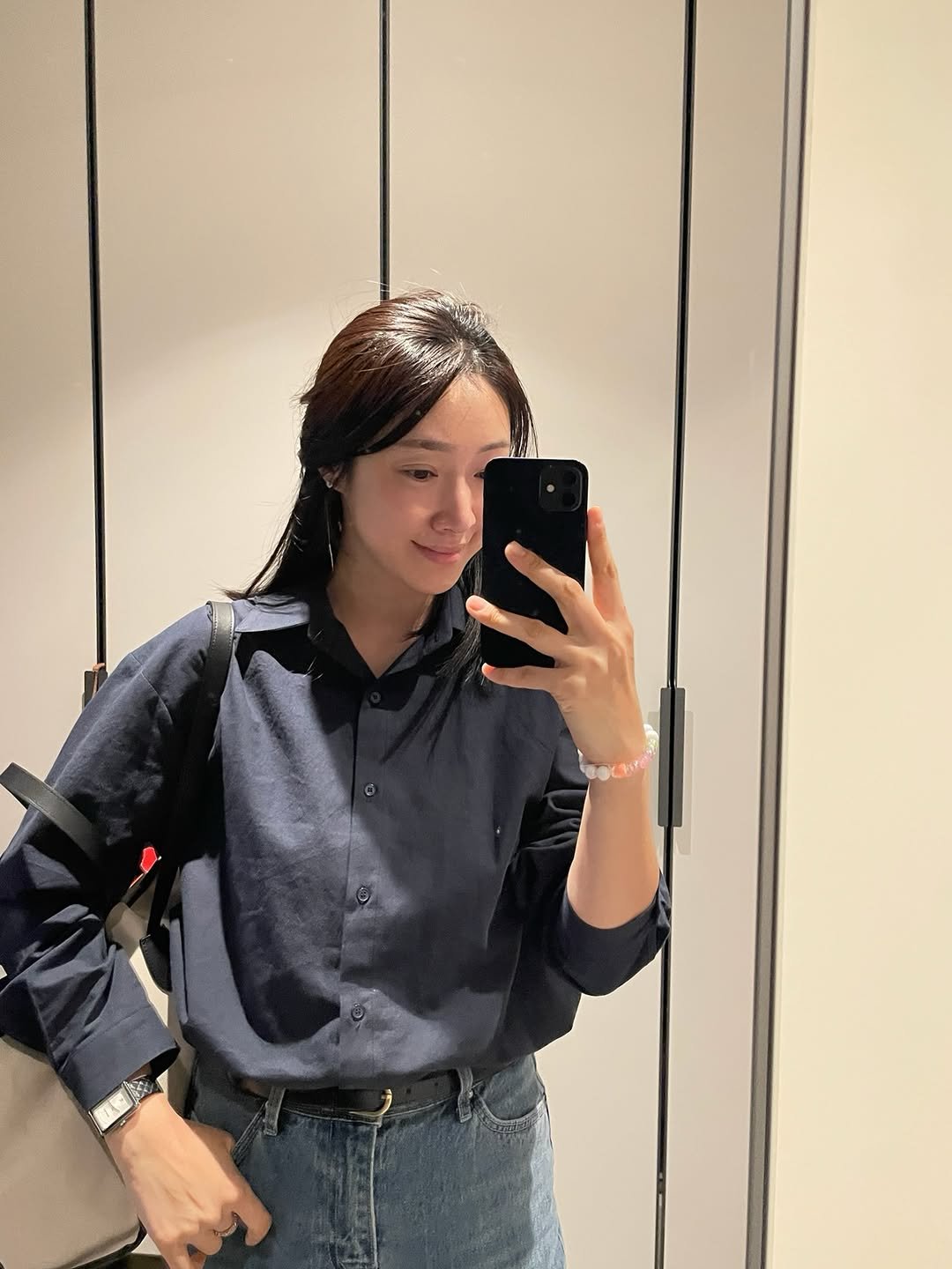 Photo by 이수빈, 빈주미 💕 on April 16, 2026. May be an image of top and text.