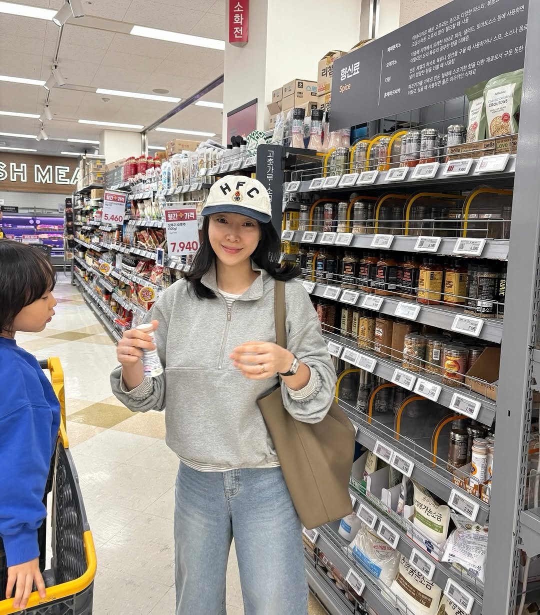 Photo by 이수빈, 빈주미 💕 on February 17, 2026. May be an image of shopping cart, buggy and text.