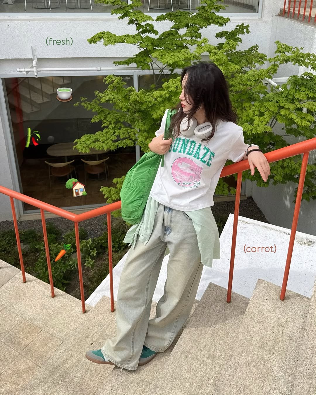 Photo shared by 현뱌 on April 24, 2026 tagging @olivedesolive_korea. May be an image of top and text.