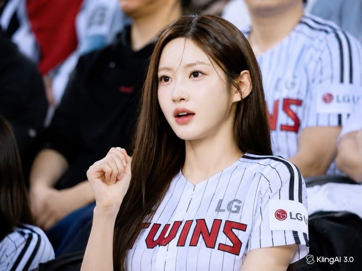 bitterpeach.kr 게시물 이미지: 회사 다닐때 회식으로 잠실 야구장 억지로 끌려서 많이 다녓어요ㅠ
4회말까지 치맥...