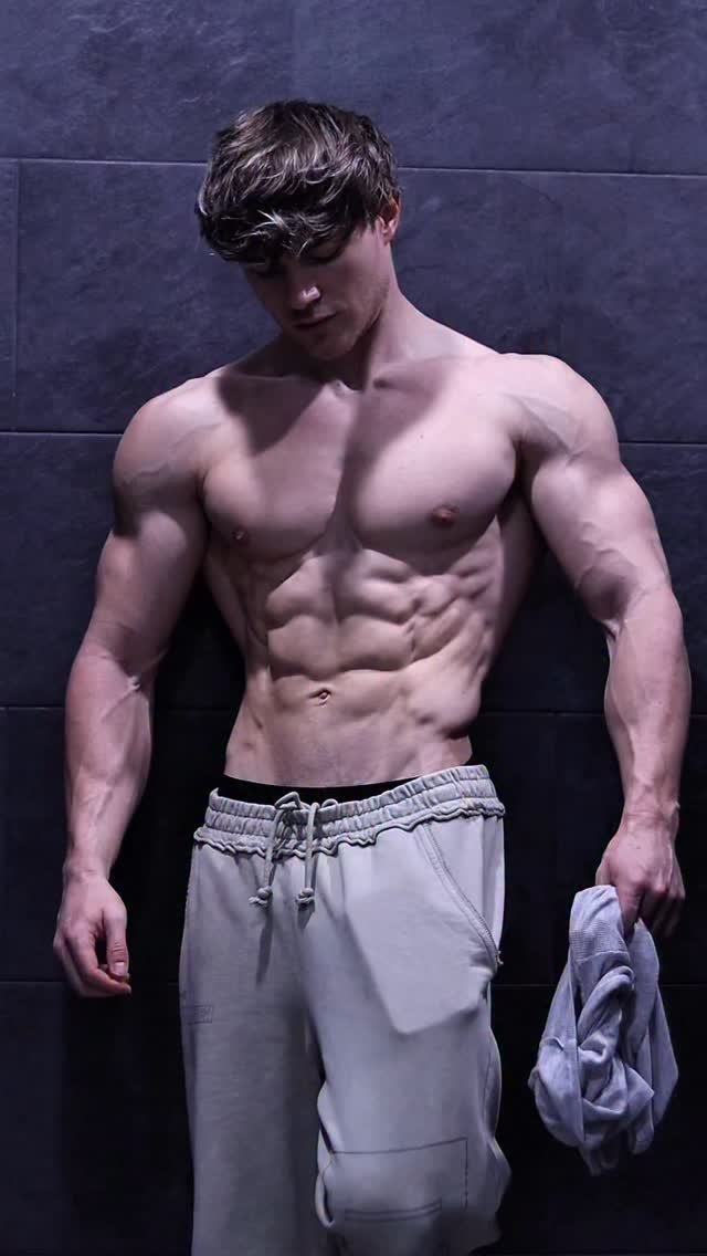 bjarnson_fitness 게시물 이미지: Hands down one of the best biceps exercises to...