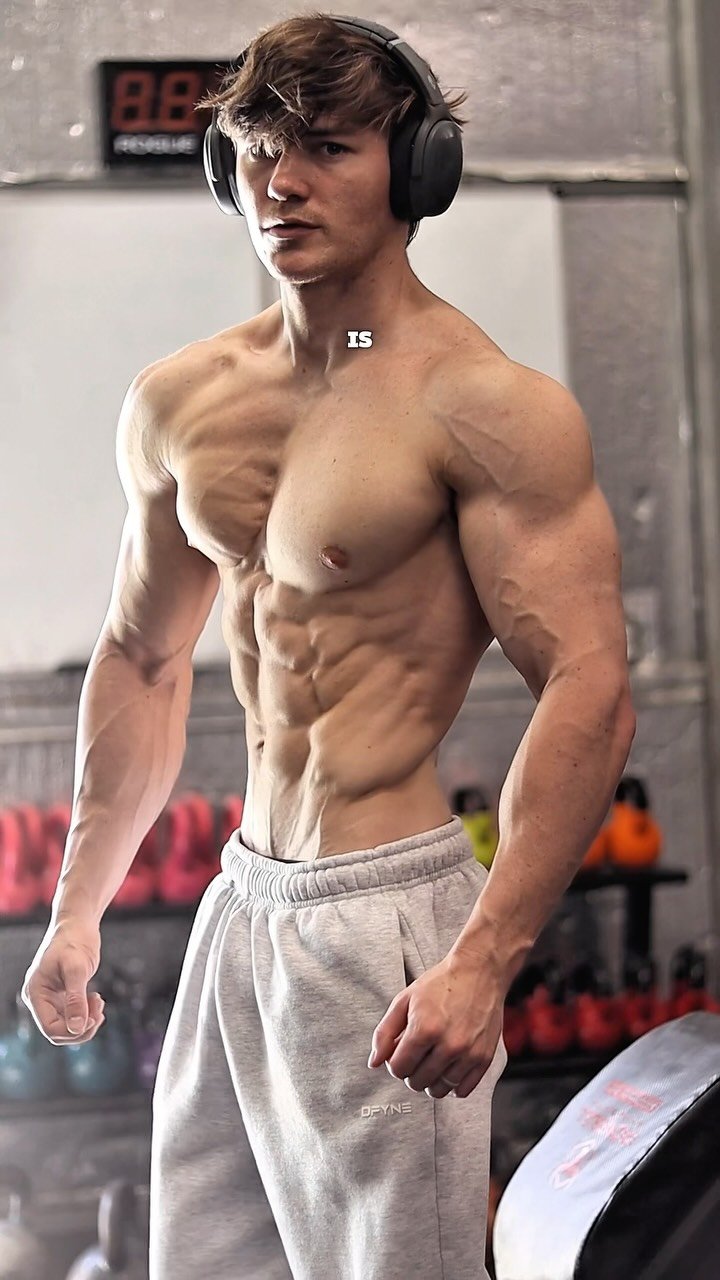 bjarnson_fitness 게시물 이미지: Full aesthetic arm workout 
-
Featuring...