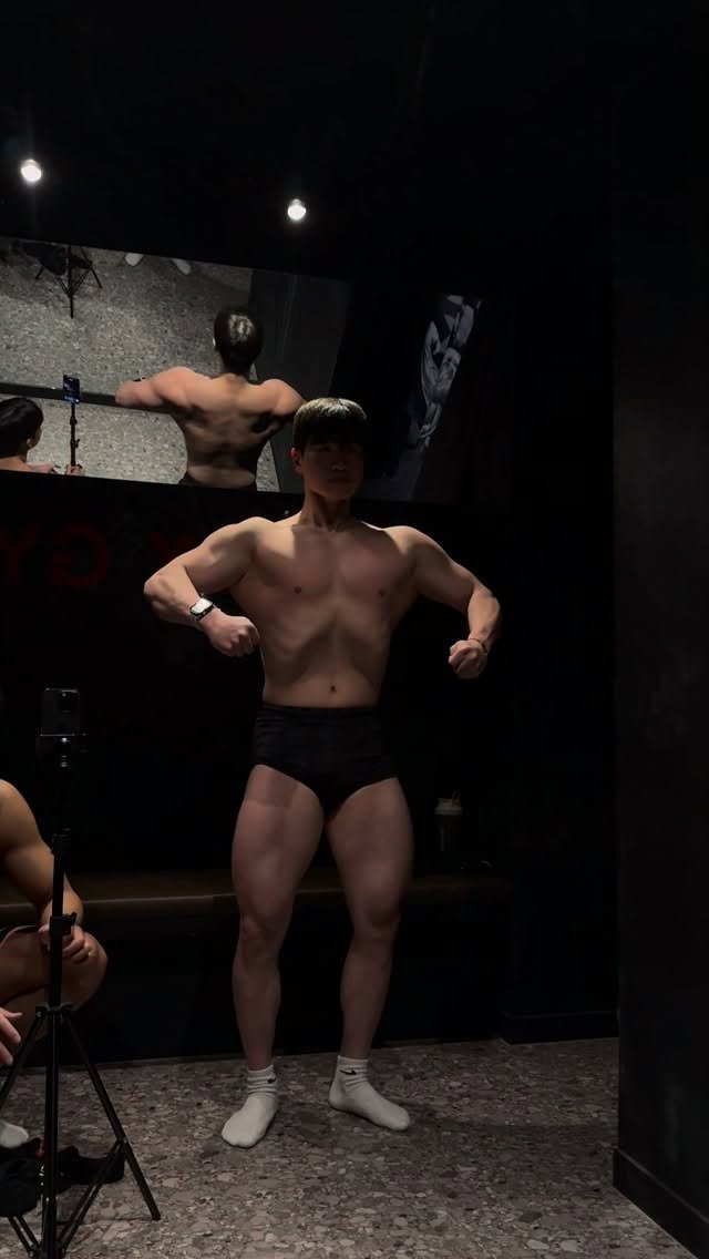 black_umin 게시물 이미지: 새로운 도전은 늘 설레이는 법
2026.04.01~ing✨89.6kg -> 82.2kg