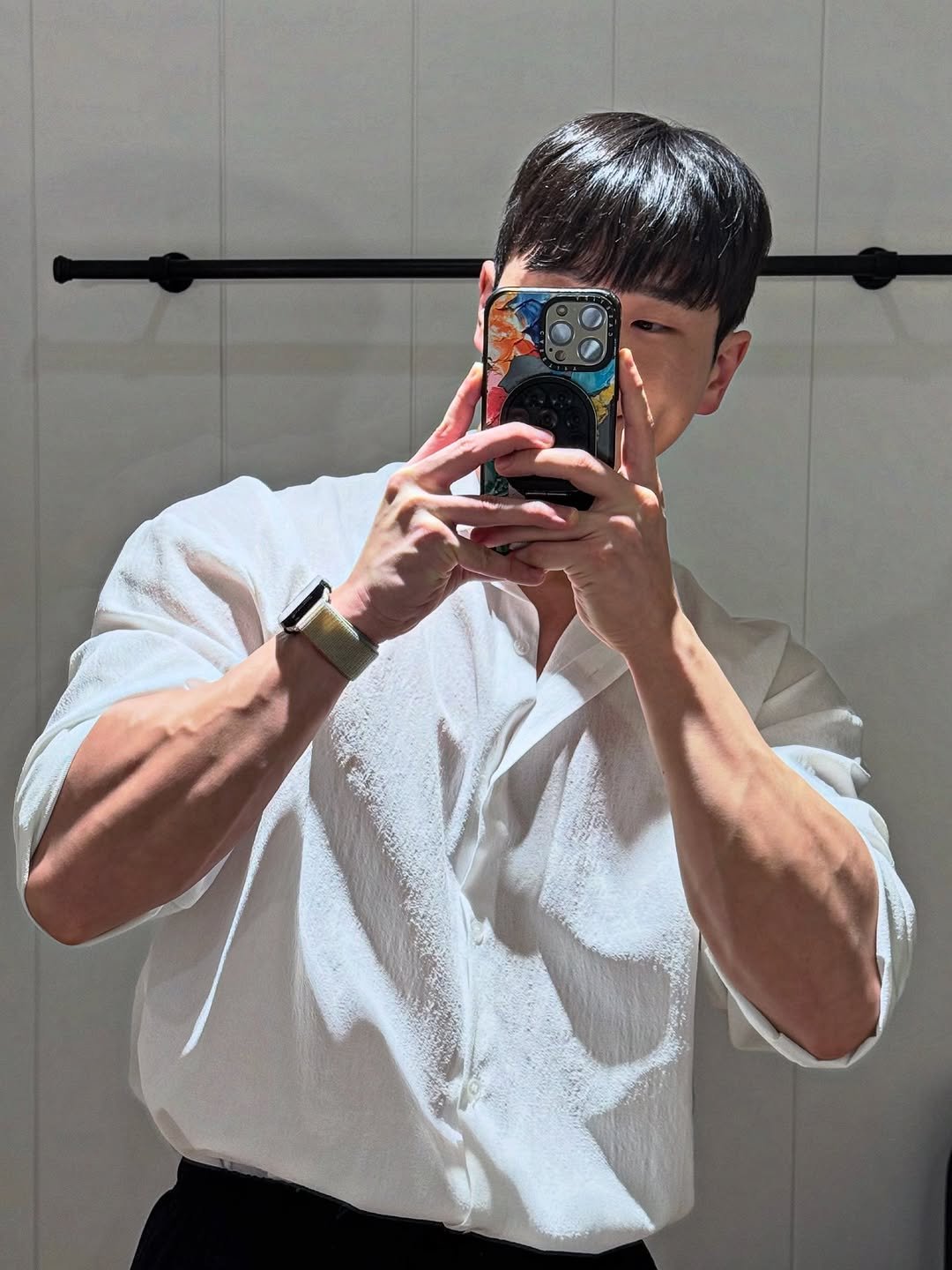 Photo by 운동하는윰점장 on September 25, 2025. May be a selfie of 1 person, biceps, mirror and text.