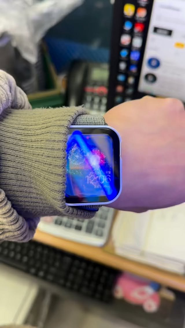 black_umin 게시물 이미지: #2025 행복 모음집 
좀 수상한 편의점 점장 일상 (트레이너 아니에요...