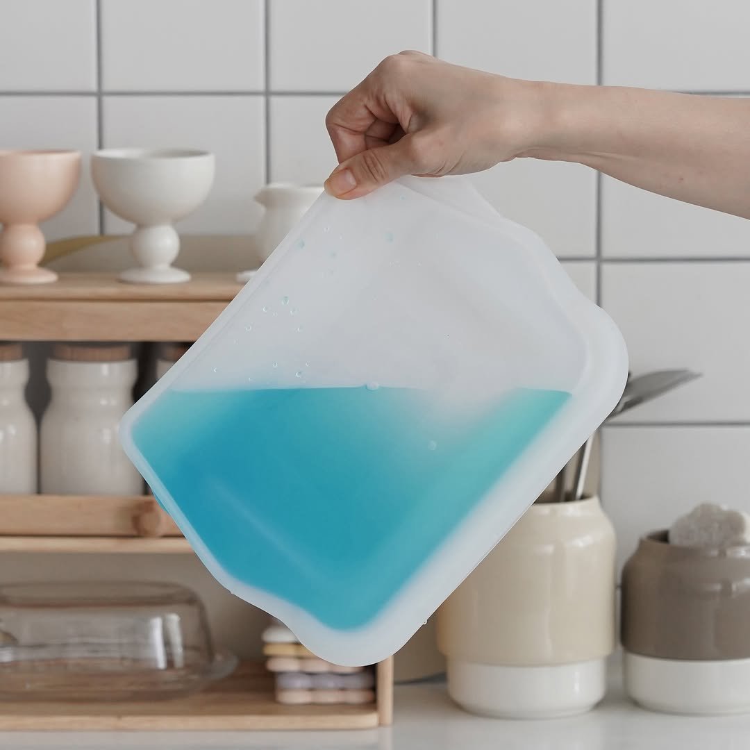 Photo by 블랑드라팡 blanc de lapin on December 22, 2025. May be an image of measuring cups, dustpan, carafe, jug and text.