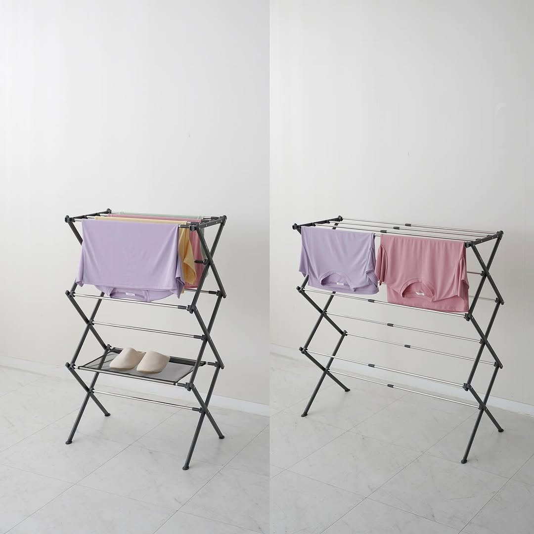 Photo by 블랑드라팡 blanc de lapin on November 05, 2025. May be an image of towel rack, clothes iron, rack, clothes hanger, baby bed and text.