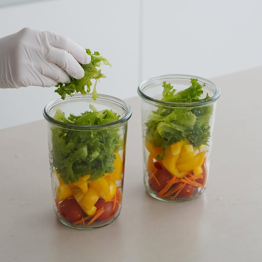 Photo by 블랑드라팡 blanc de lapin on February 06, 2026. May be an image of carafe, mango, container, jar and text.