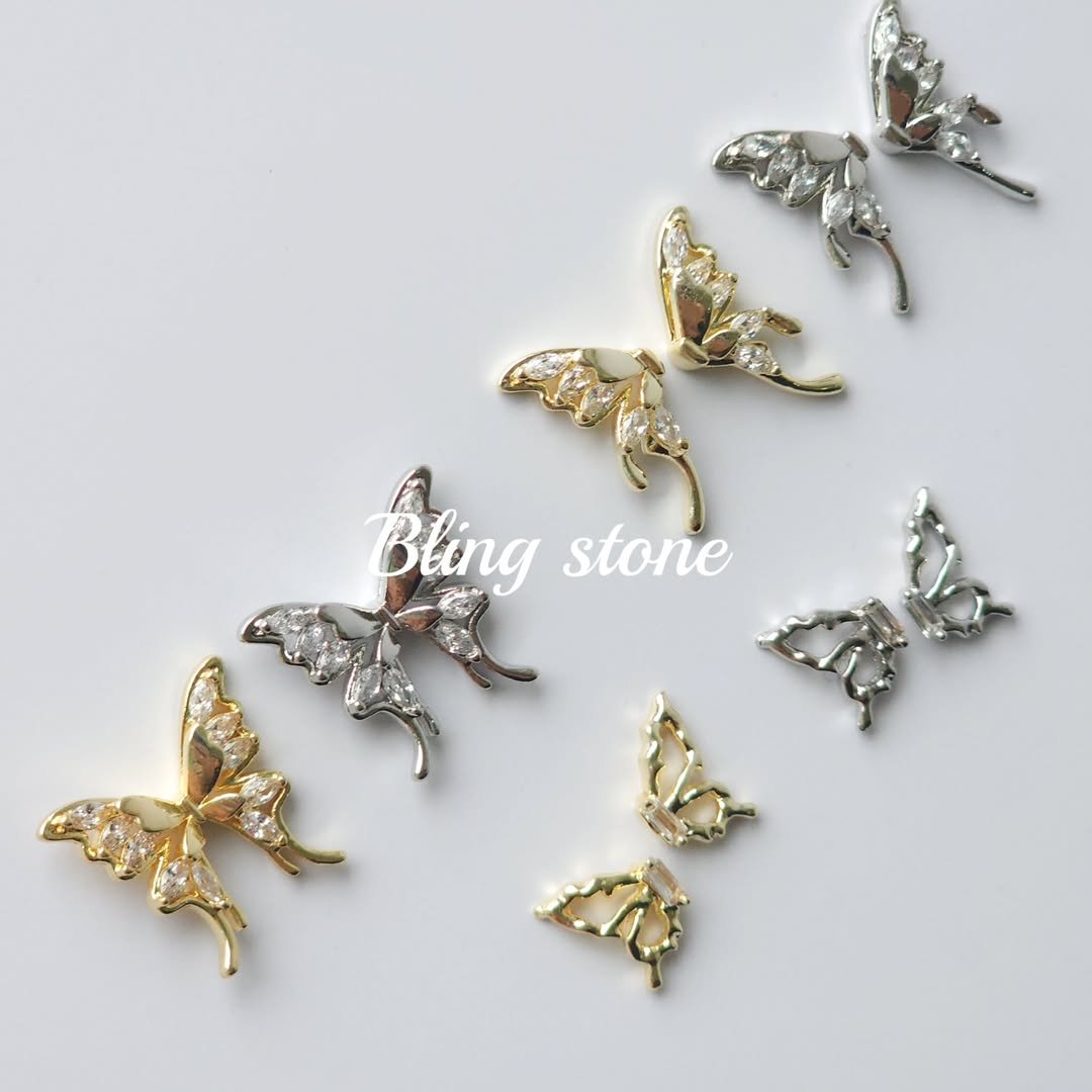 Photo by 대전네일재료 : 네일파츠 : 네일재료 : 블링스톤 on April 23, 2025.