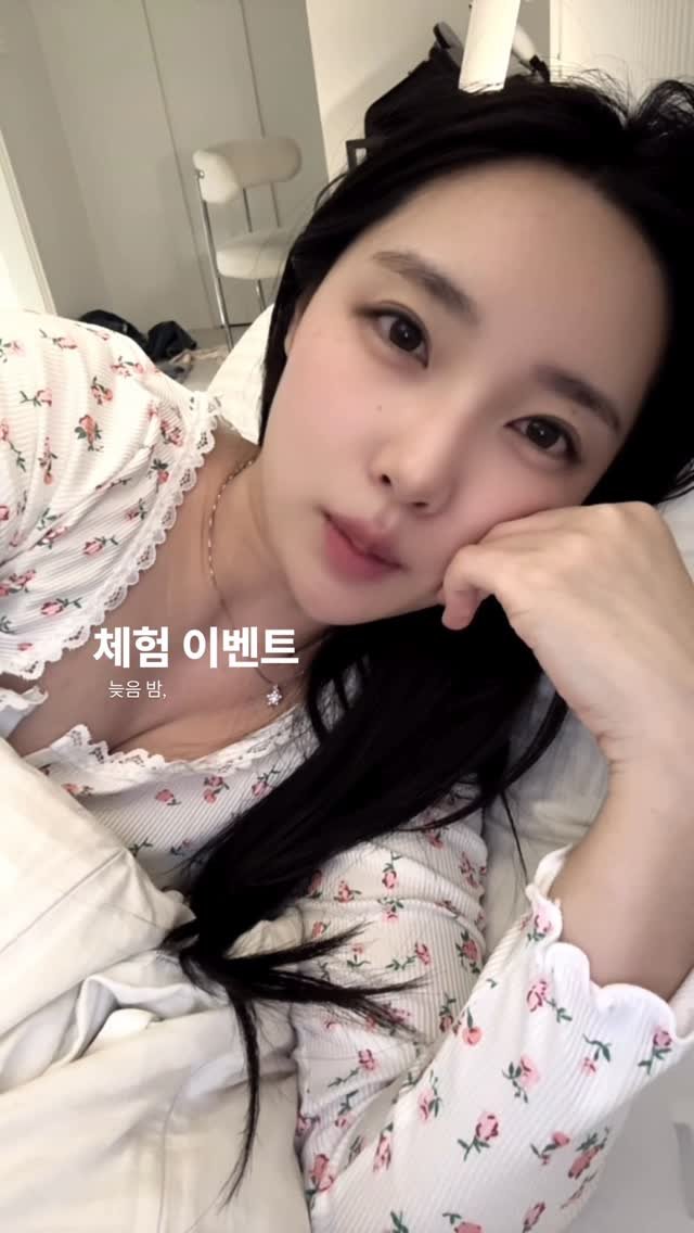 blissb__ 게시물 이미지: #마감

사실 늦은 밤이라 
올릴까 말까 좀 고민했어요ㅎㅎ

내일 밤 9시에...