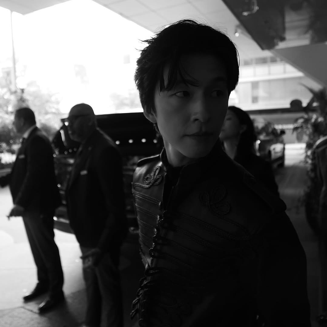 Photo by Hong Kyung on October 19, 2025. May be a black-and-white image of one or more people and hair.