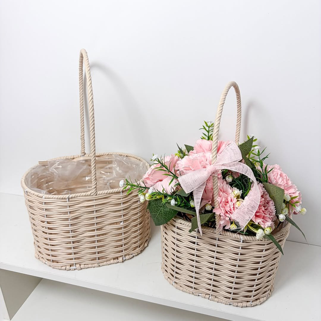Photo shared by 블루메데코 on February 23, 2026 tagging @jeonnam_flower. May be an image of basket, hamper and text.