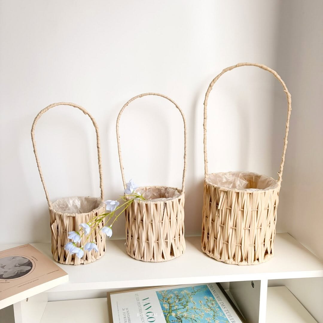 Photo by 블루메데코 on April 17, 2025.