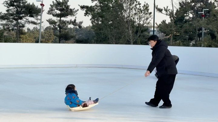 bm_core 게시물 이미지: 어느덧 7살 딸, 5살 아들의 아빠가 되었고 
결혼 8년 차, 제법 능숙한 가장이...