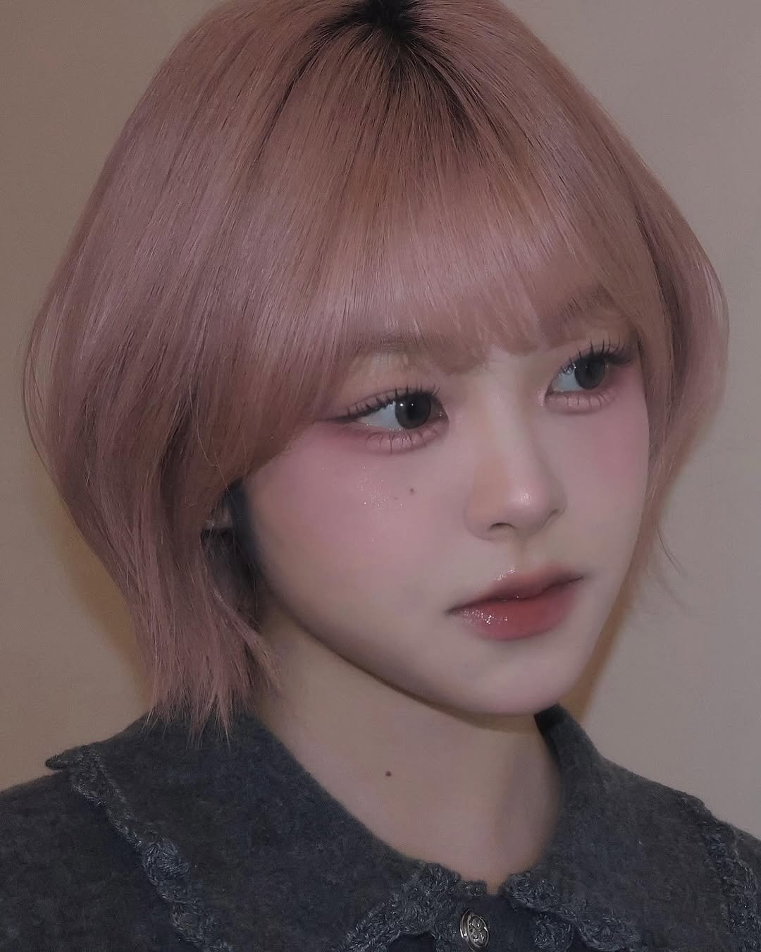 Photo by 벨르메종 실장 in 벨르메종 with @clio_official, @naming.cosmetic, and @alternativestereo. May be a closeup of one or more people, hair and text.