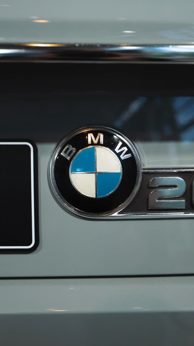 bmw 게시물 이미지: It’s simple. The badge sets the standard. 🌟...