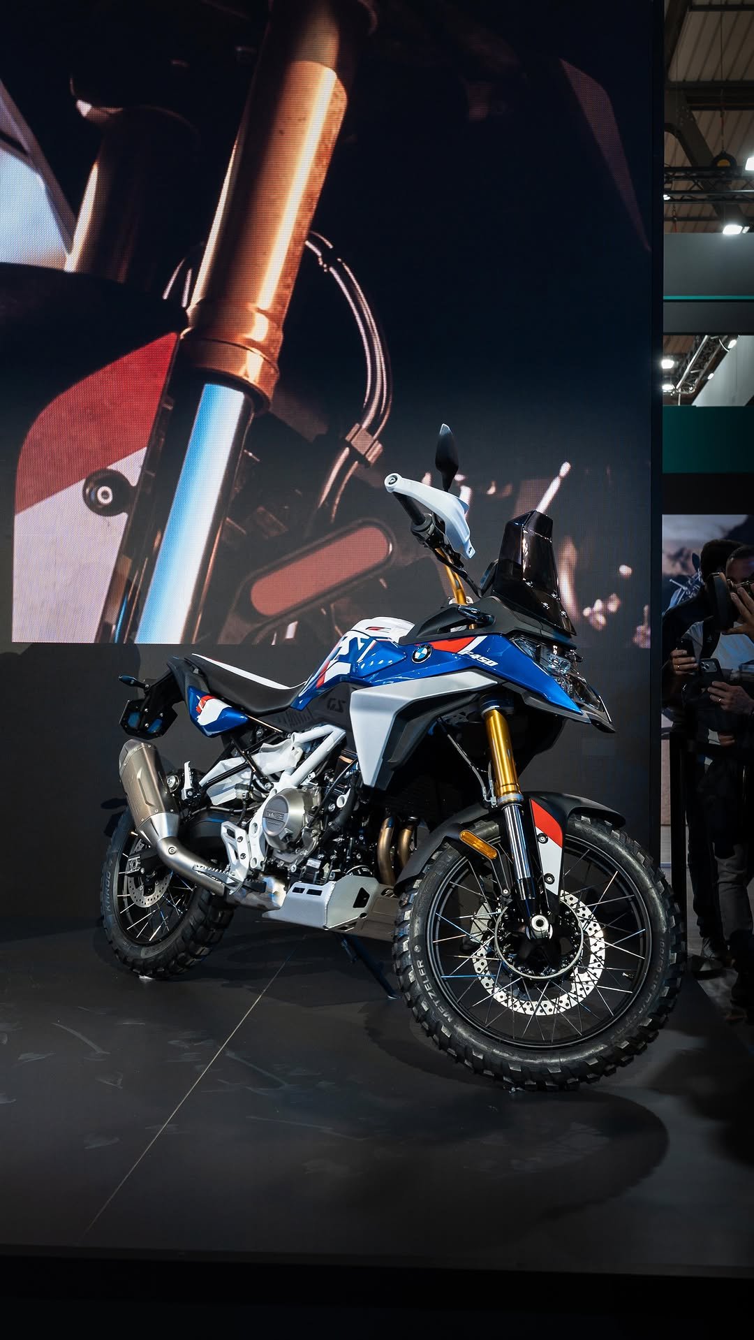 bmwmotorrad 게시물 이미지: Spotlight on the brand-new #F450GS at EICMA...