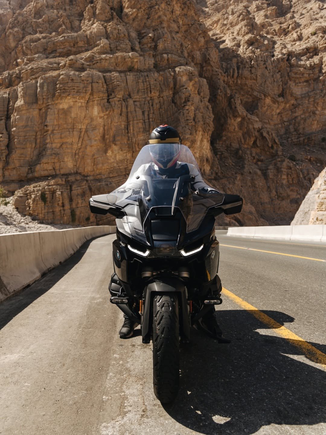 bmwmotorrad 게시물 이미지: Business Class, built for the twisties....