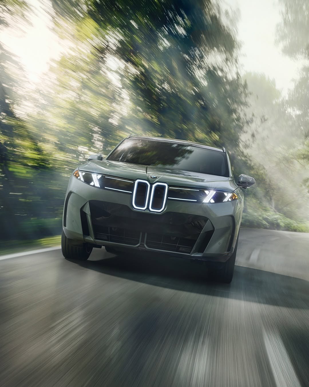 bmwusa 게시물 이미지: Introducing the All New BMW X5. Bold presence,...