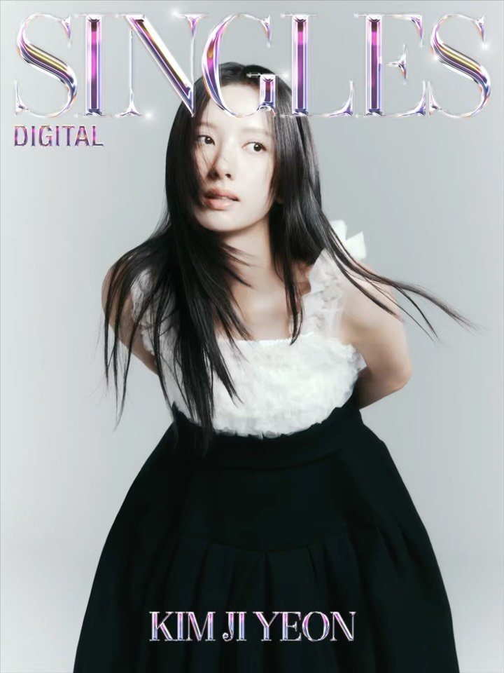 bn_95819 게시물 이미지: My first cover with @singlesmagazine 💟