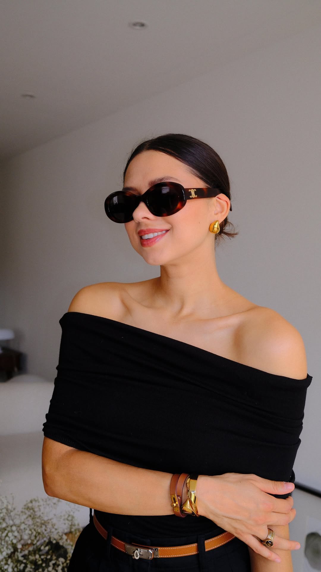 bobrownn 게시물 이미지: Long to short dress hack 🤍🤯 | yes or no? Vote...