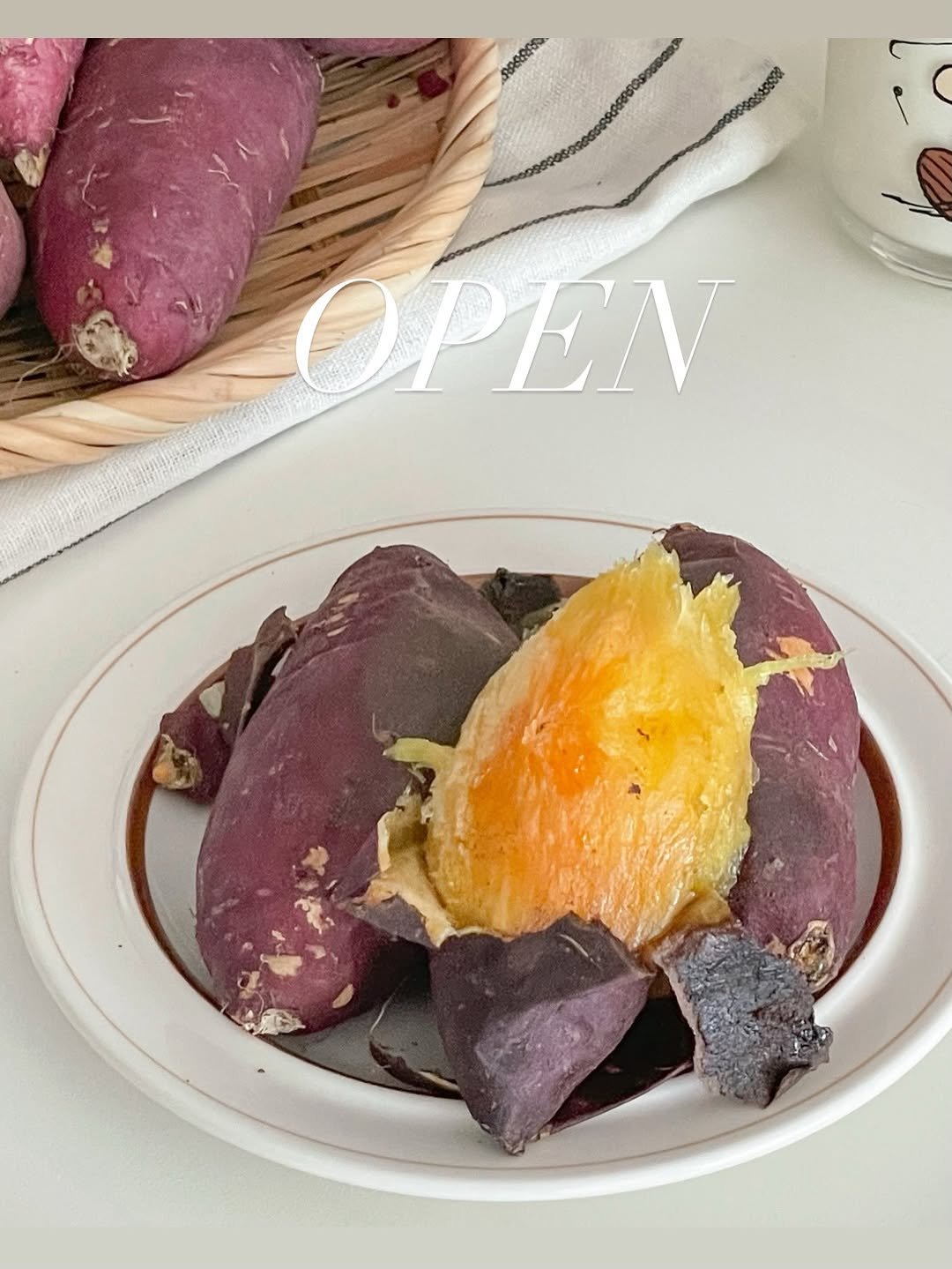 Photo by 밥설공주 on December 22, 2025. May be an image of dessert and text.