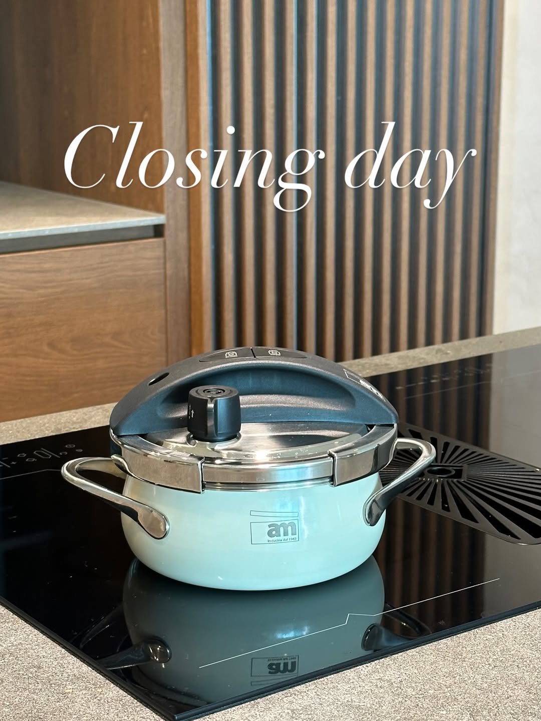 Photo by 밥설공주 on April 20, 2026. May be an image of stove, cooker, kitchen and text.