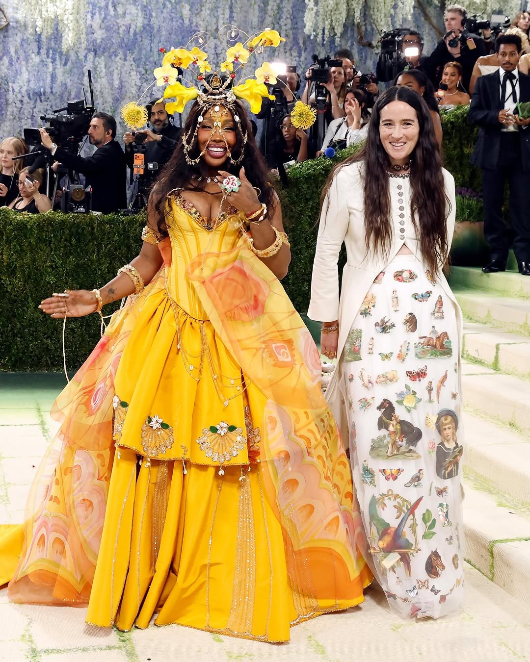 bode 게시물 이미지: 🌼🌻🦋 @metcostumeinstitute 

Thank you to Anna...