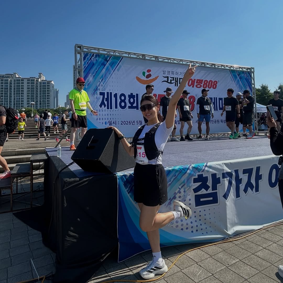 bodytutor_chaeeun 게시물 이미지: 10km 완주 성공🔥

출발할 때 목표는 단 하나
“한 시간 안에...