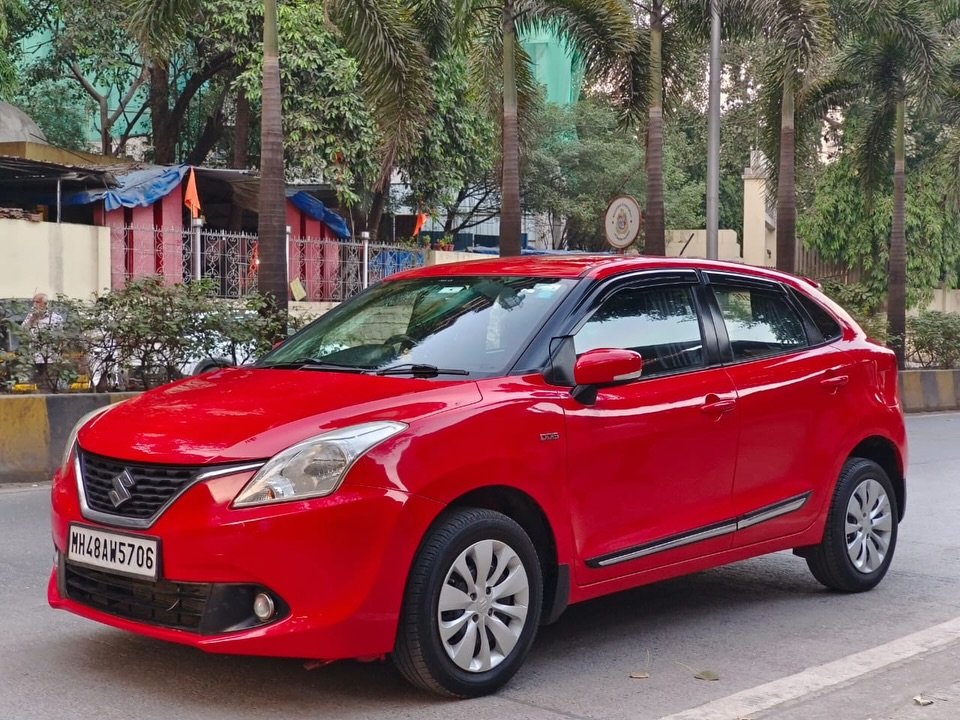 Photo by BOMBAY MOTORS on December 23, 2025. May be an image of sedan, minivan, wheel and text that says 'HH48AW5706 1그'.