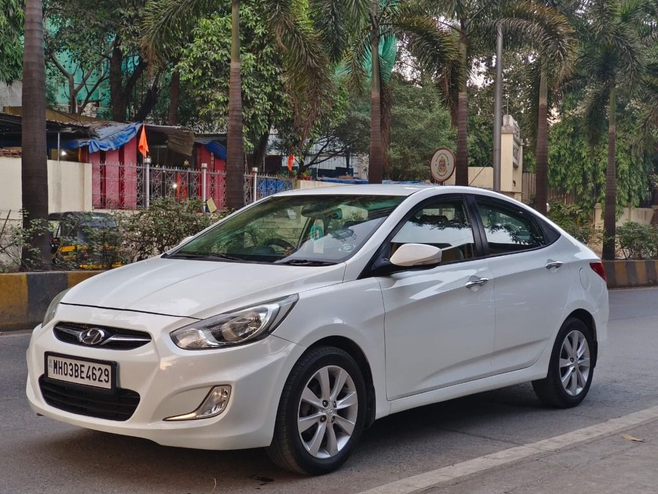 Photo by BOMBAY MOTORS on December 25, 2025. May be an image of sedan, wheel, windshield and text that says '3 NHU3B NHO3BE4629'.